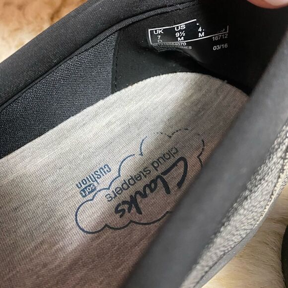 Clarks cloud steppers clogs in Black and silver size 9.5 - Picture 3 of 9